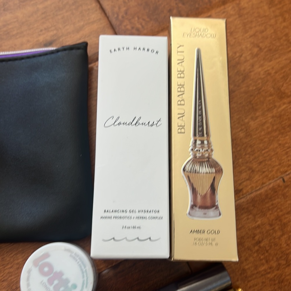Makeup Bundle!! - Picture 5 of 5